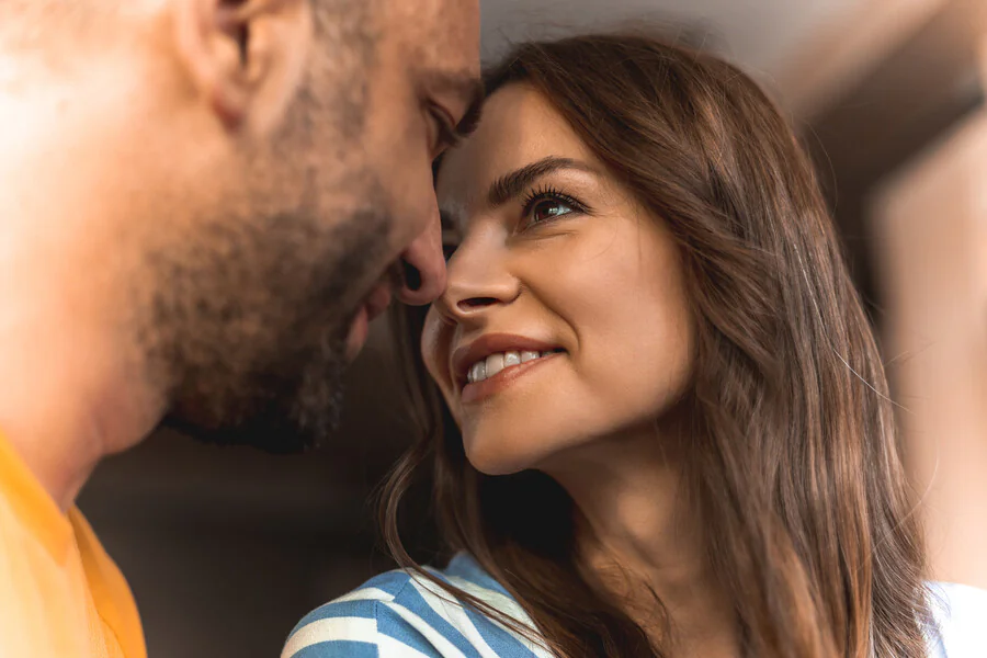 Qu'est-ce que signifie le regard amoureux ?